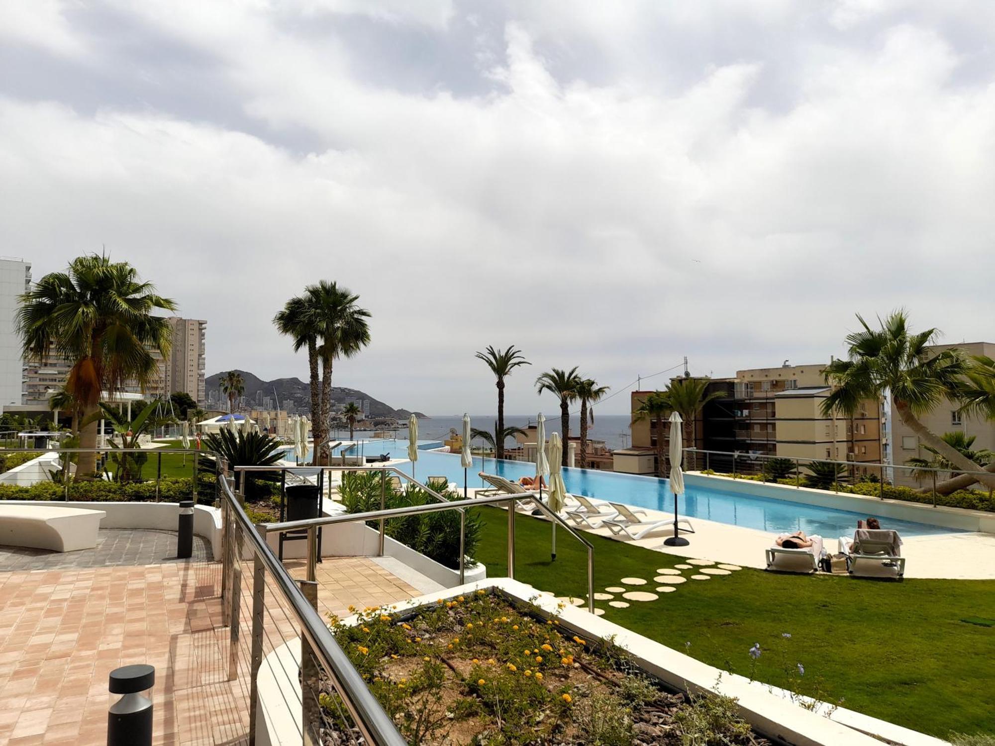 Sunset Cliffs Sea View Apartments 14 Floor Benidorm Buitenkant foto