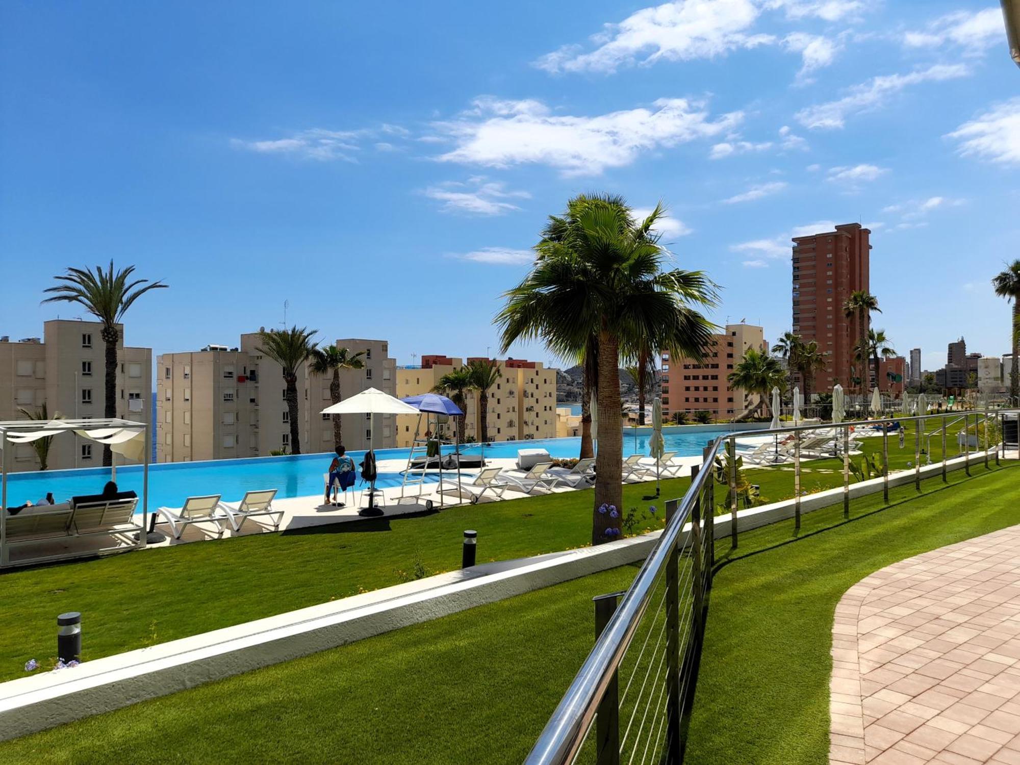 Sunset Cliffs Sea View Apartments 14 Floor Benidorm Buitenkant foto